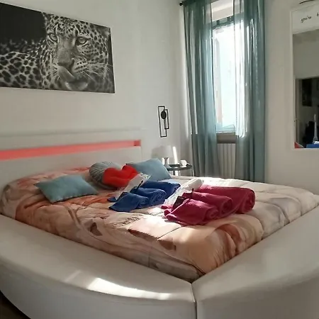 شقة Il Sogno Di Elisa -romantico Nel Centro Di بارما