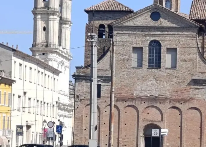 Apartment Il Sogno Di Elisa -romantico Nel Centro Di Parma