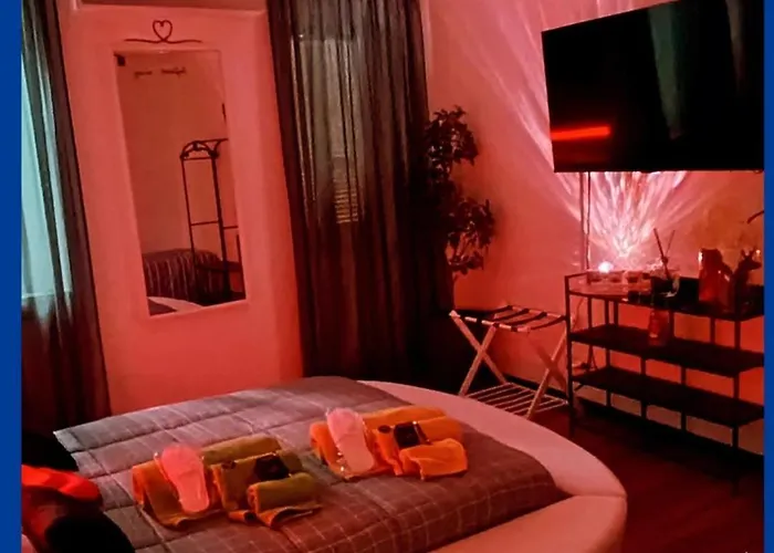 아파트 Il Sogno Di Elisa -romantico Nel Centro Di 파르마